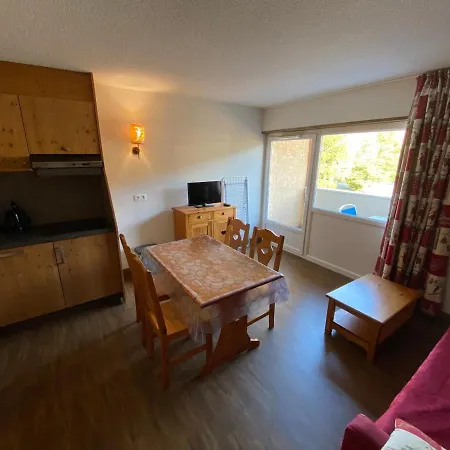 A Autrans, 4 Pers, 34m², Balcon, Proche Pistes Et Centre Village - Fr-1-737-76 Apartment